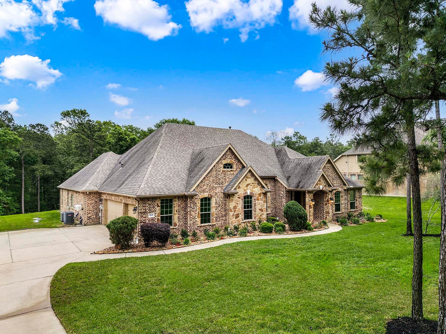 9542 Longmire Oaks Drive Conroe, Tx 77304